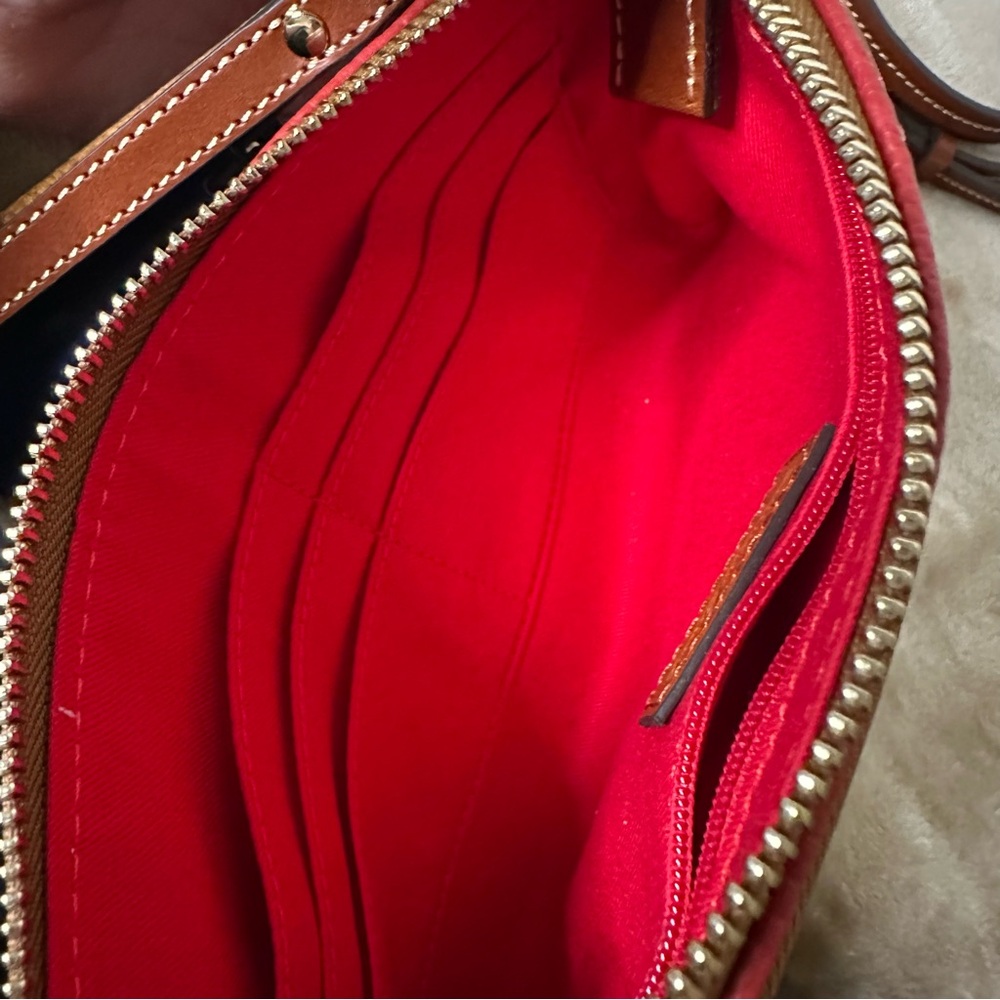 Dooney & Bourke Pebble Leather East/West Convertible Wristlet Crossbody Red NWT - Picture 4 of 13